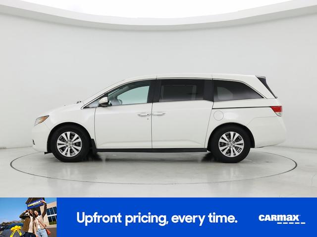 Photo of 2015 White Honda Odyssey