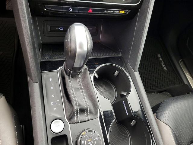 Photo of 2021 White Volkswagen Atlas
