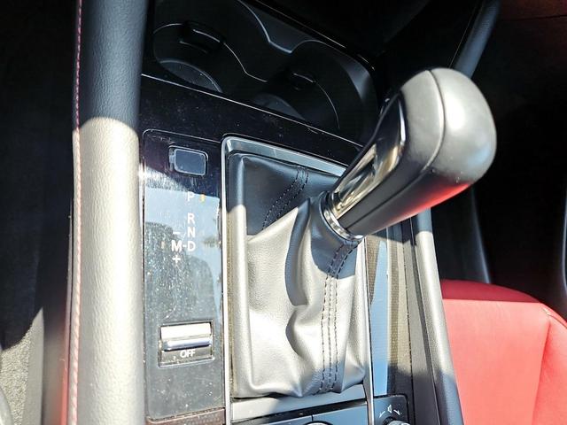 Photo of 2024 Gray Mazda Mazda3