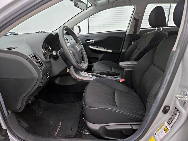 Photo of 2013 Silver Toyota Corolla