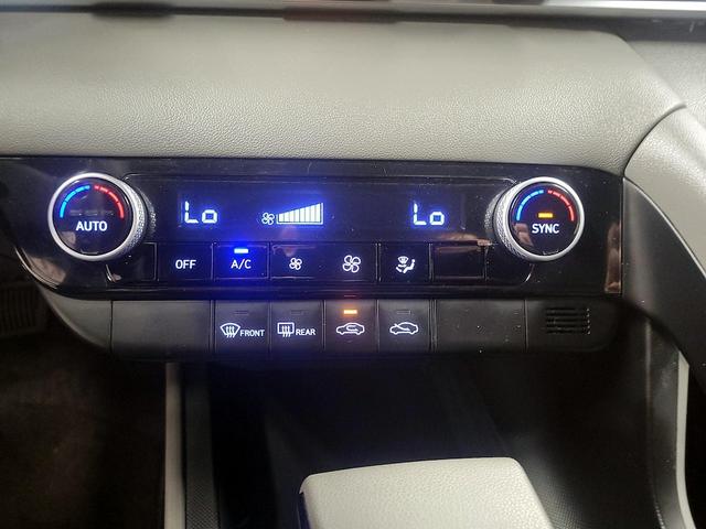 Photo of 2023 Red Hyundai ELANTRA