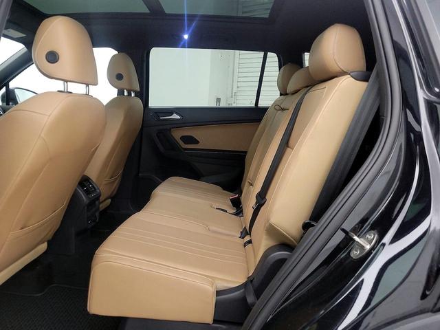 Photo of 2022 Black Volkswagen Tiguan
