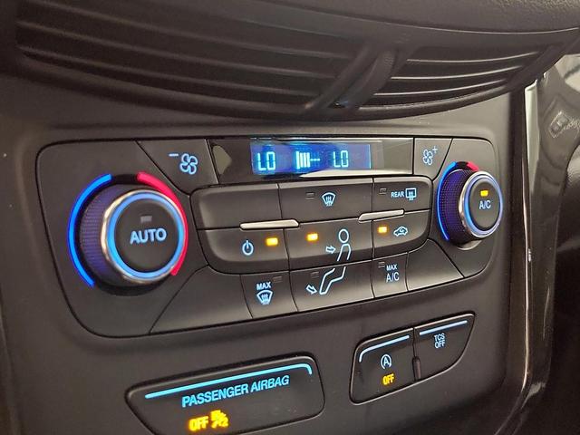 Photo of 2017 Gray Ford Escape