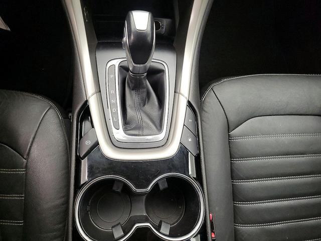 Photo of 2014 White Ford Fusion Energi