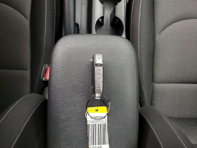 Photo of 2023 Orange Kia Forte