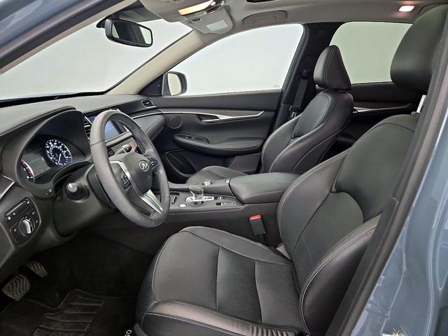 Photo of 2022 Gray INFINITI QX50
