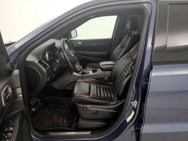 Photo of 2019 Blue Jeep Grand Cherokee
