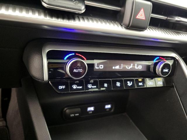 Photo of 2022 Gray Kia K5