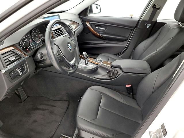 Photo of 2015 White BMW 328