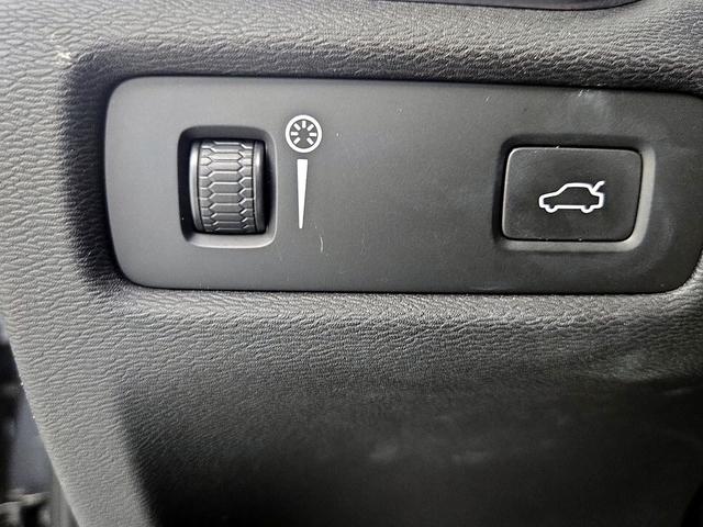 Photo of 2021 Gray Volvo S60