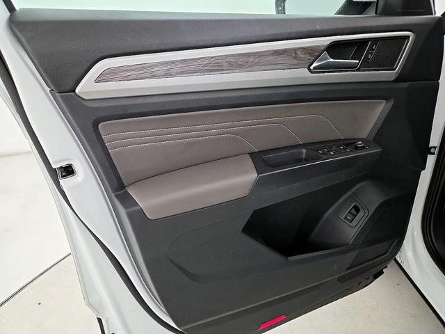 Photo of 2021 White Volkswagen Atlas Cross Sport