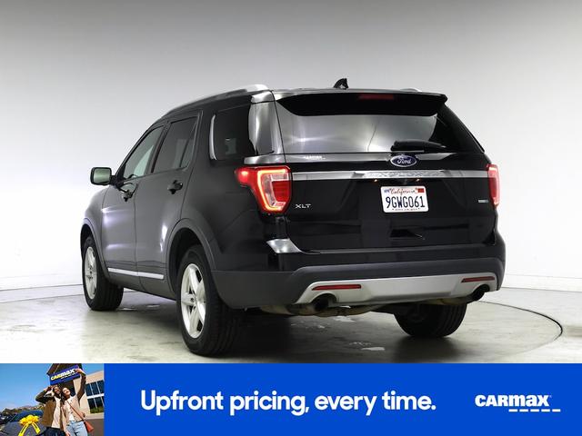 Photo of 2017 Black Ford Explorer