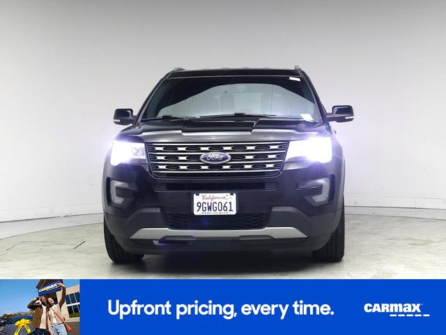 Photo of 2017 Black Ford Explorer