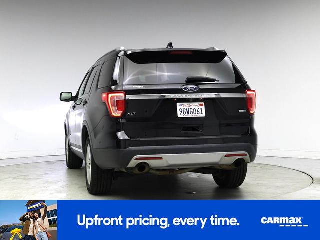 Photo of 2017 Black Ford Explorer