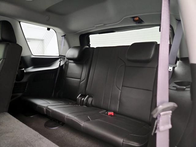 Photo of 2017 Gray Chevrolet Tahoe