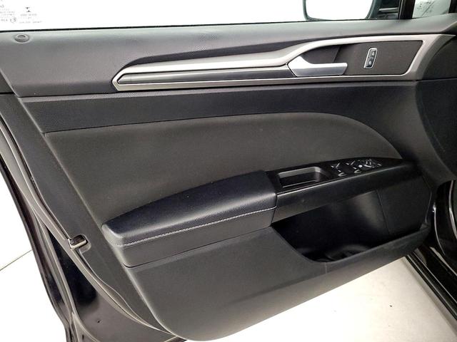 Photo of 2017 Black Ford Fusion
