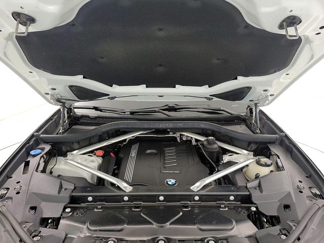 Photo of 2019 White BMW X5
