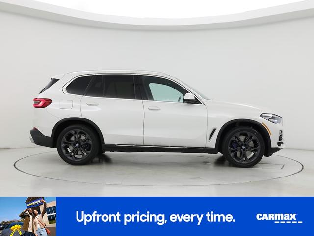 Photo of 2019 White BMW X5