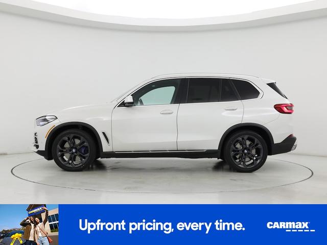 Photo of 2019 White BMW X5
