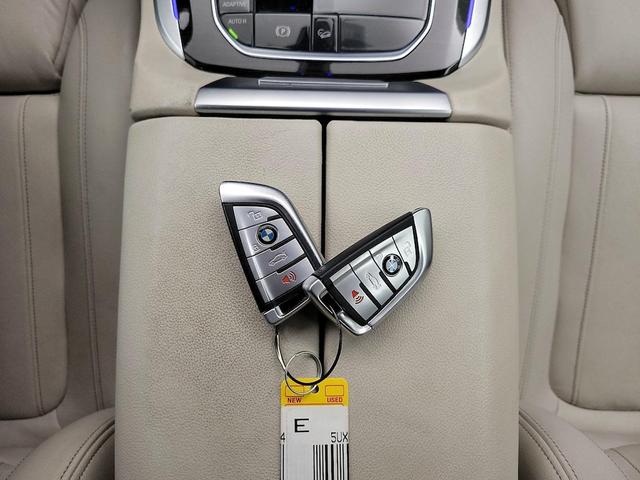 Photo of 2019 White BMW X5