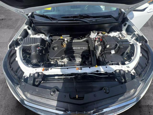 Photo of 2020 White Chevrolet Equinox