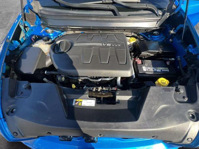 Photo of 2018 Blue Jeep Cherokee