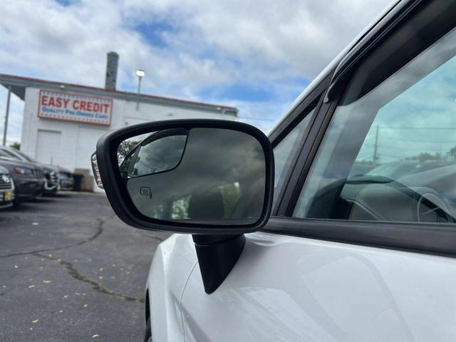 Photo of 2016 White Ford Fiesta