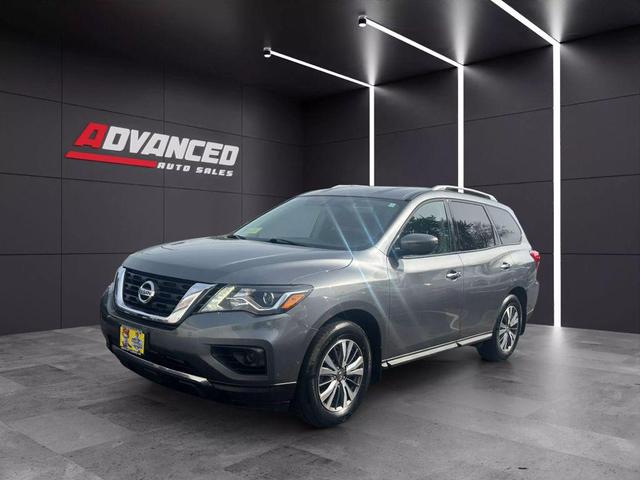Photo of 2020 Gun Metallic Nissan Pathfinder