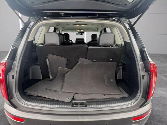 Photo of 2020 Ebony Black Kia Telluride