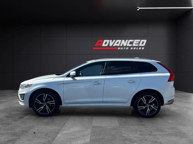 Photo of 2017 Crystal White Pearl Metallic Volvo XC60
