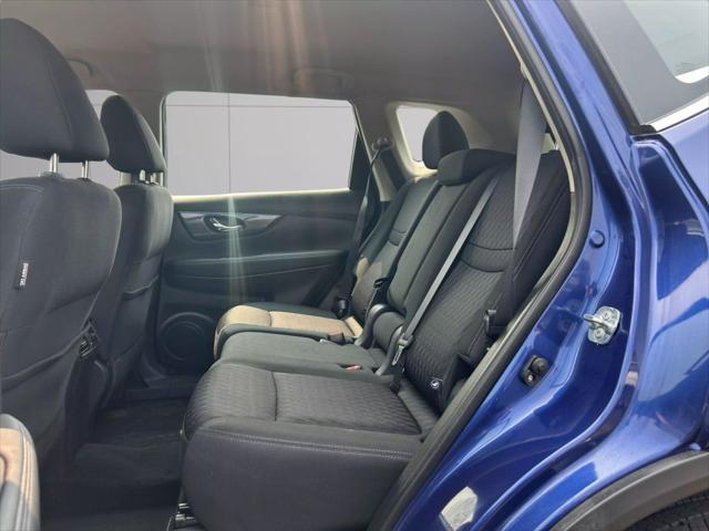 Photo of 2018 Caspian Blue Nissan Rogue