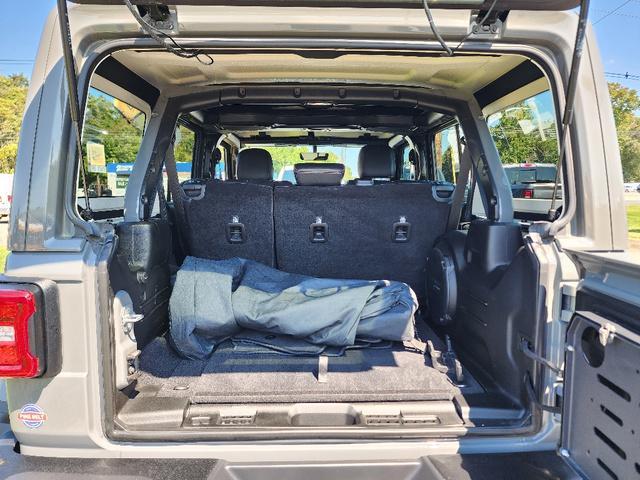 Photo of 2021 Gray Jeep Wrangler Unlimited