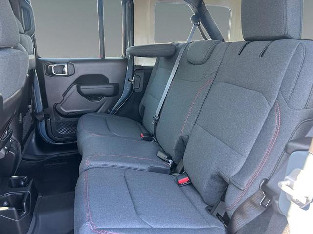 Photo of 2025 Anvil Clearcoat Jeep Wrangler