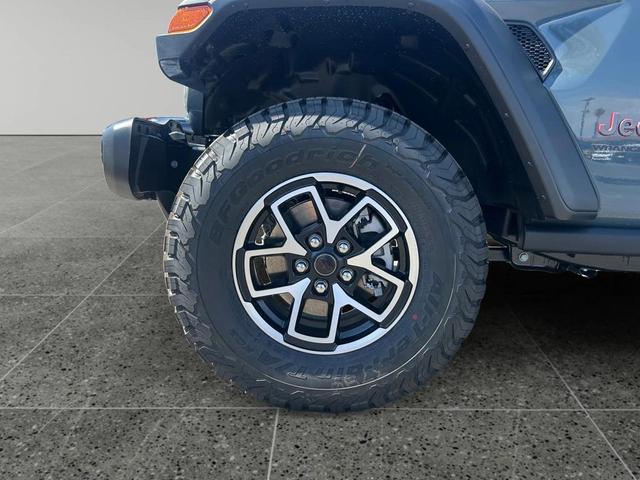 Photo of 2025 Anvil Clearcoat Jeep Wrangler