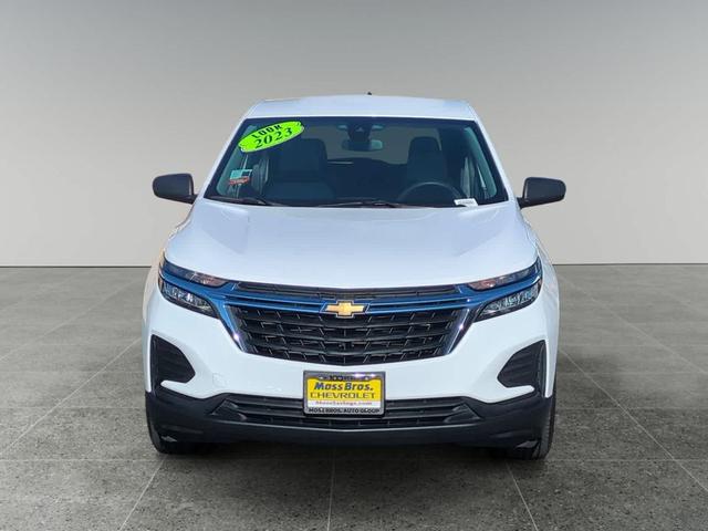 Photo of 2023 Summit White Chevrolet Equinox
