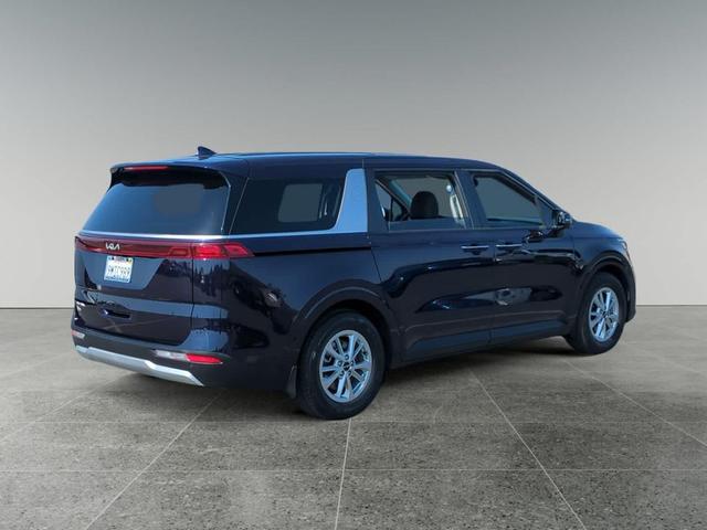 Photo of 2024 Deep Chroma Blue Kia Carnival