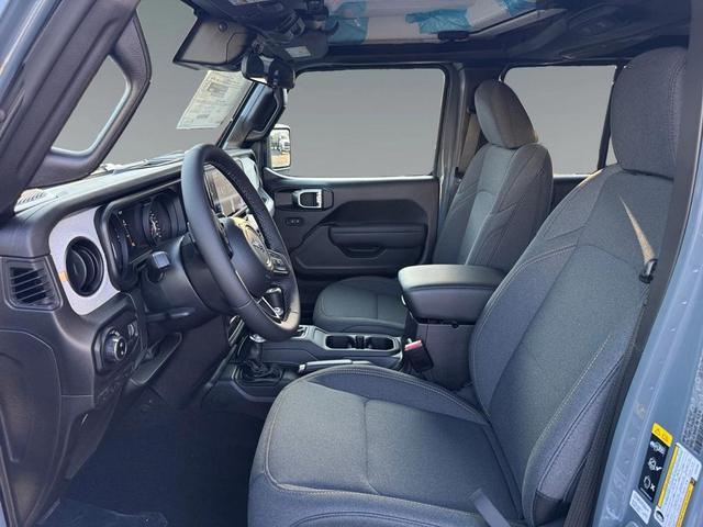 Photo of 2025 Anvil Jeep Gladiator