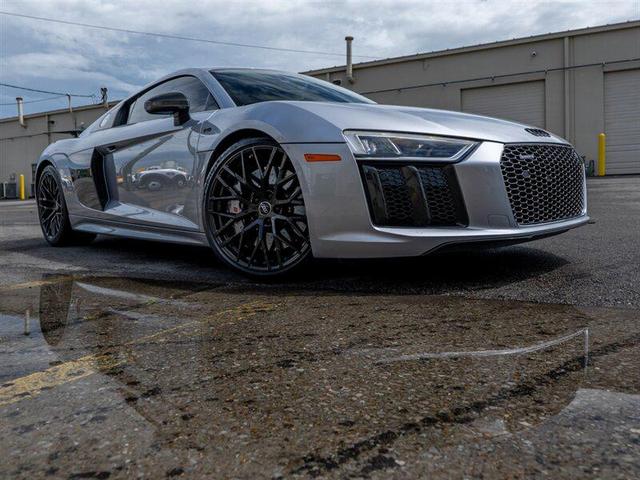 Photo of 2017 Silver Audi R8