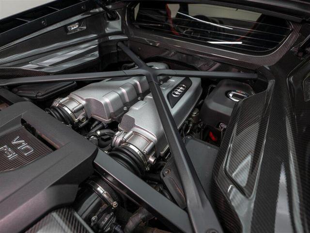 Photo of 2017 Silver Audi R8