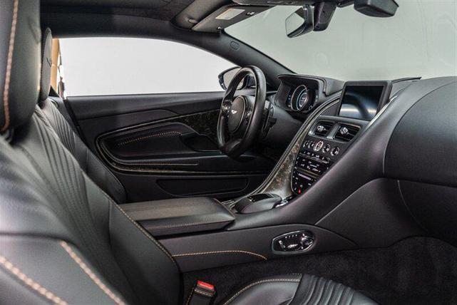 Photo of 2017 Hammerhead Silver Aston Martin DB11