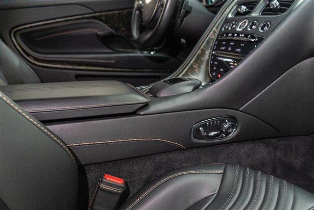 Photo of 2017 Hammerhead Silver Aston Martin DB11