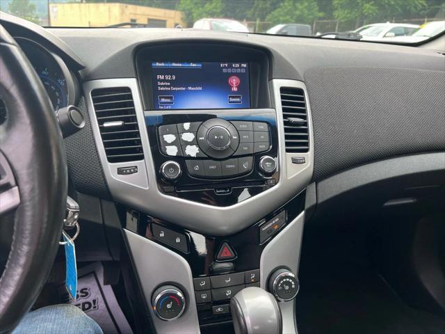 Photo of 2014 Red Chevrolet Cruze