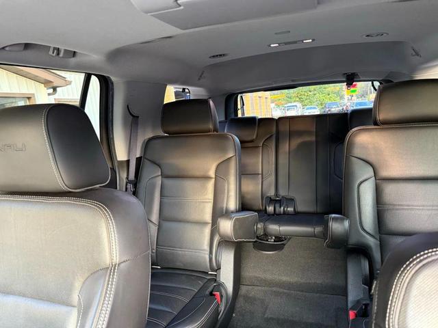 Photo of 2015 Quicksilver Metallic GMC Yukon