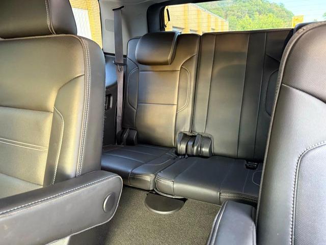 Photo of 2015 Quicksilver Metallic GMC Yukon
