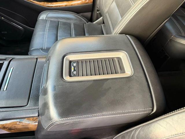 Photo of 2015 Quicksilver Metallic GMC Yukon