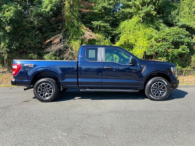 Photo of 2023 ANTIMATTER BLUE METALLIC Ford F-150