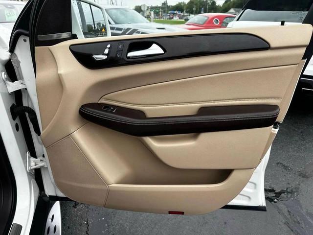 Photo of 2018 White Mercedes-Benz GLE 350