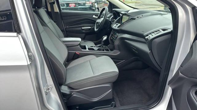 Photo of 2019 Ingot Silver Metallic Ford Escape