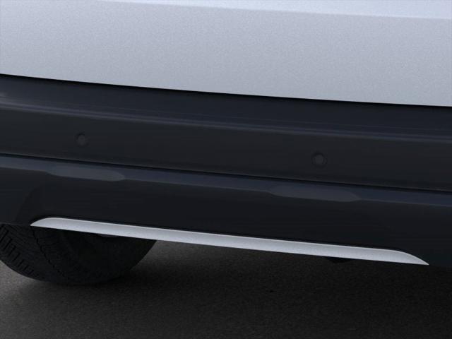 Photo of 2025 Star White Metallic Tri-Coat Ford Escape