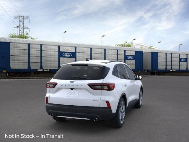 Photo of 2025 Star White Metallic Tri-Coat Ford Escape